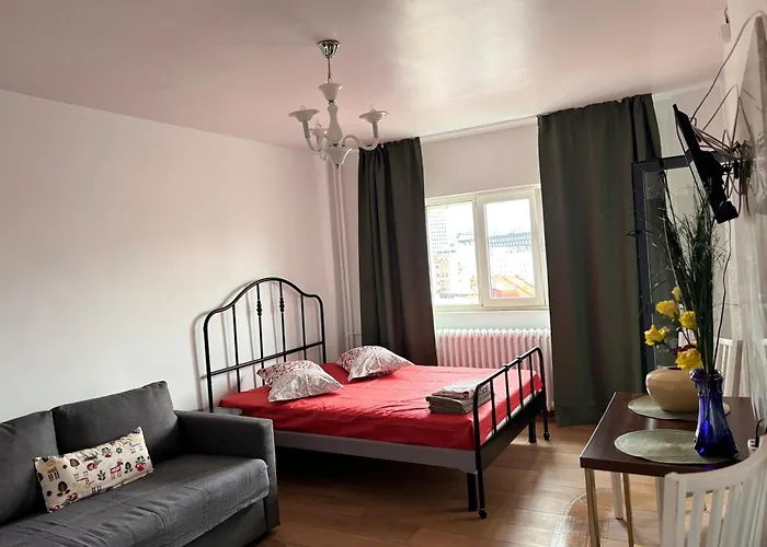 Piata Victoriei Sanad *